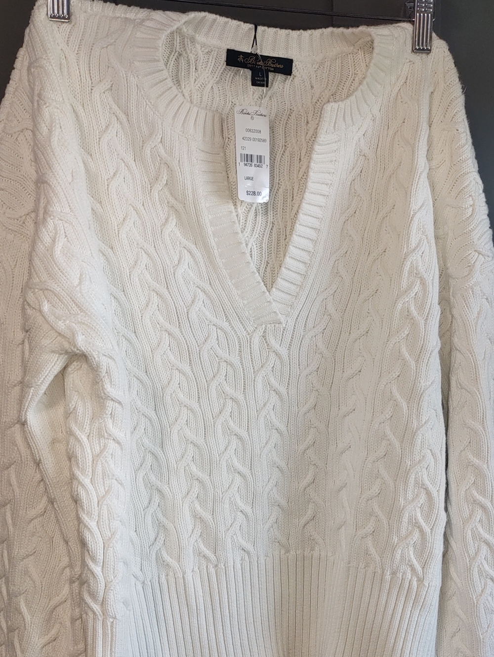 Brooks Brothers Cream Cable-Knit V-Neck Sweater - Women's